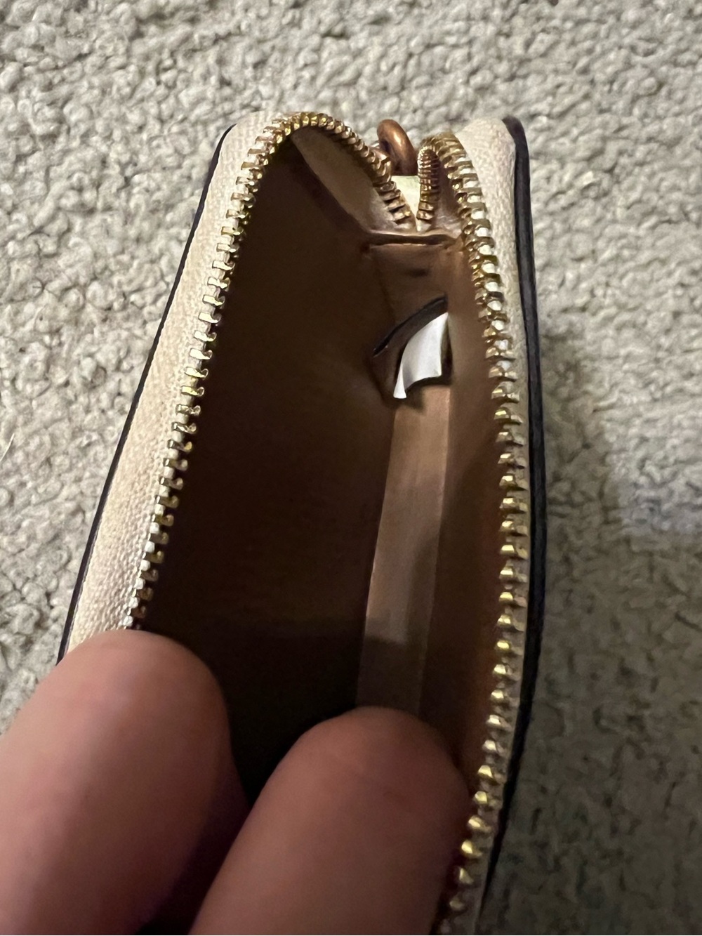 Coach Cream Pebbled Leather Card Holder with Gold Logo and Key Ring - Picture 7 of 10